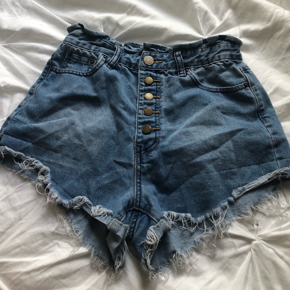 SOLD Blue high waisted button denim shorts size M